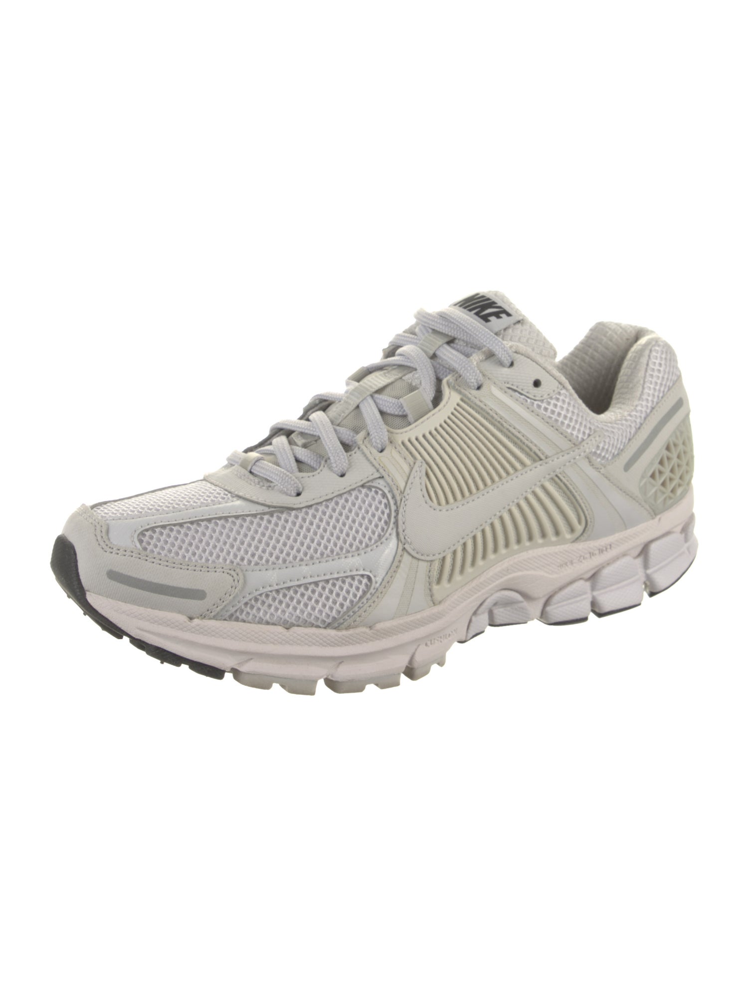 Nike Mesh Mesh Accents Sneakers