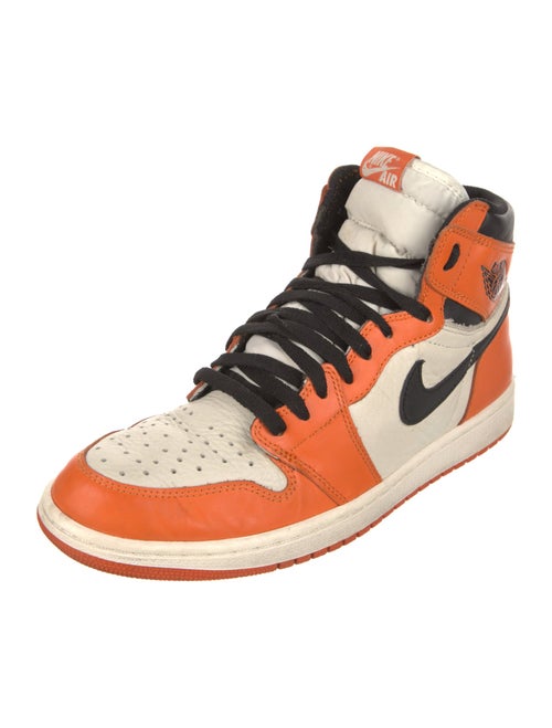 Nike Leather Colorblock Pattern Sneakers