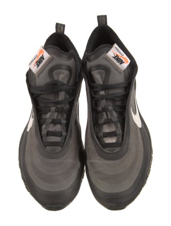 Nike Printed Sneakers