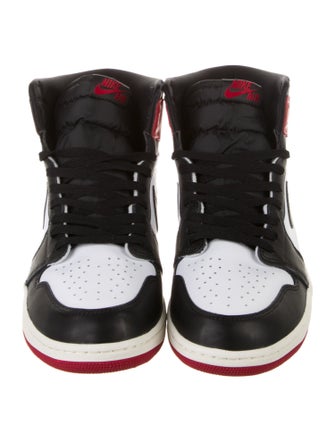 Nike Leather Colorblock Pattern Sneakers