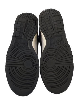 Nike Leather Colorblock Pattern Athletic Sneakers