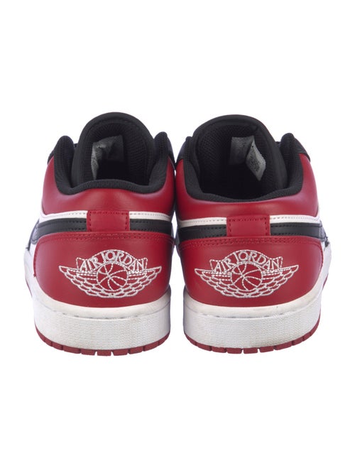 Nike Leather Colorblock Pattern Sneakers