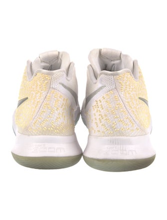 Nike Mesh Tweed Pattern Athletic Sneakers