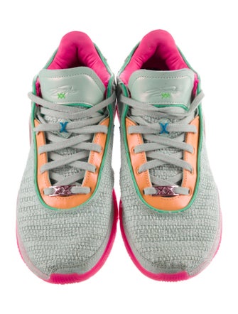 Nike Graphic Print Mesh Accents Athletic Sneakers