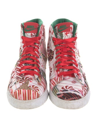 Nike Printed Studded Accents Sneakers