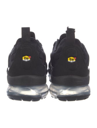 Nike 2022 Glitter Accents Athletic Sneakers