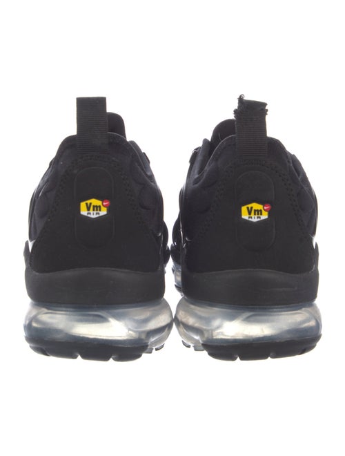 Nike 2022 Glitter Accents Athletic Sneakers