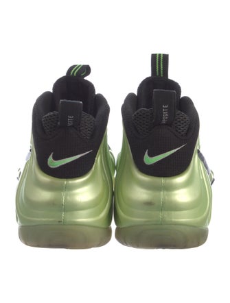 Nike 2011 Rubber Athletic Sneakers