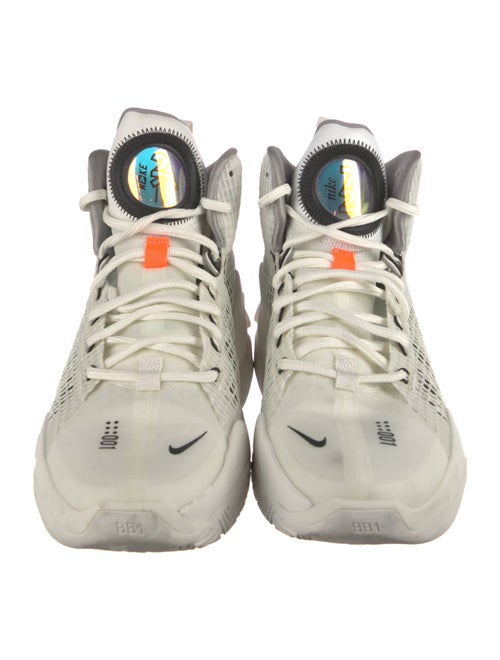 Nike Mesh Graphic Print Sneakers