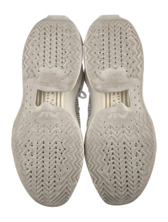 Nike Mesh Graphic Print Sneakers