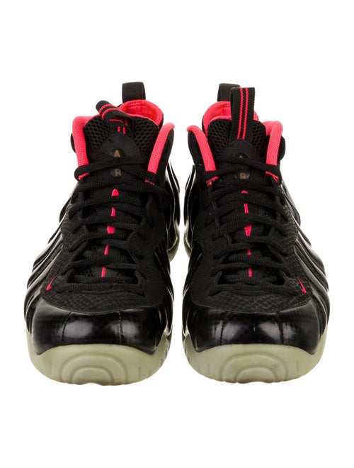 Nike Leather Printed Sneakers