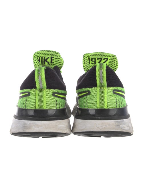 Nike Mesh Printed Athletic Sneakers