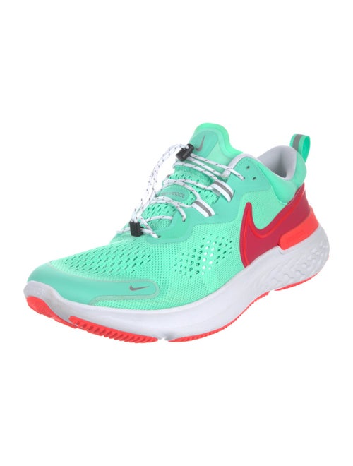 Nike Mesh Colorblock Pattern Athletic Sneakers