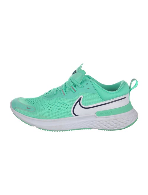 Nike Mesh Printed Athletic Sneakers