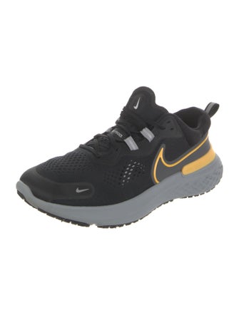 Nike Colorblock Pattern Athletic Sneakers