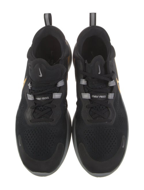 Nike Colorblock Pattern Athletic Sneakers