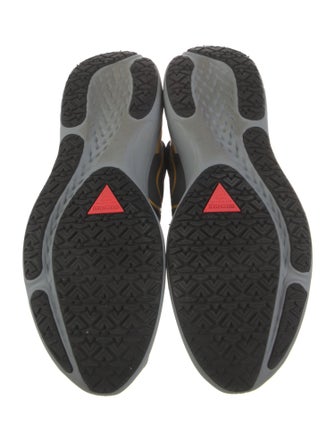 Nike Colorblock Pattern Athletic Sneakers