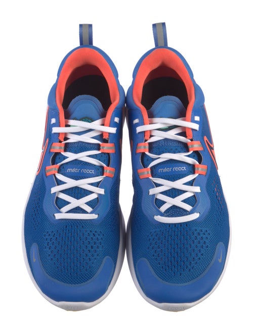 Nike Mesh Graphic Print Athletic Sneakers