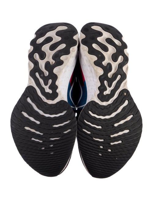 Nike Printed Athletic Sneakers