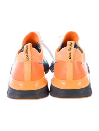 Nike Colorblock Pattern Athletic Sneakers