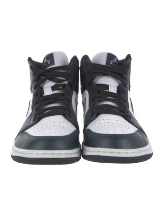 Nike Leather Colorblock Pattern Sneakers