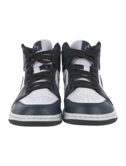 Nike Leather Colorblock Pattern Sneakers