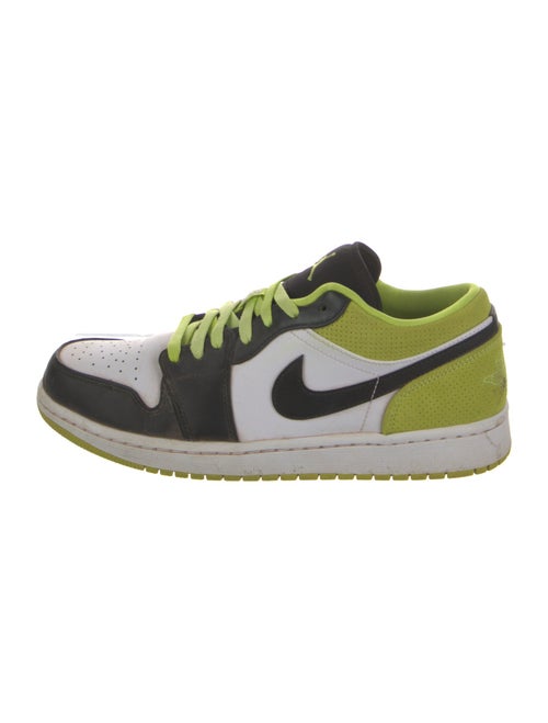 Nike Leather Colorblock Pattern Athletic Sneakers