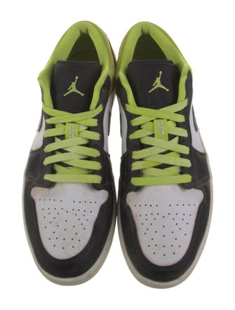 Nike Leather Colorblock Pattern Athletic Sneakers