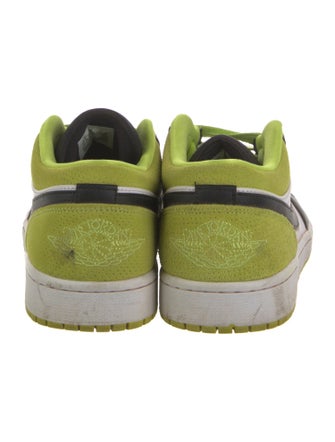 Nike Leather Colorblock Pattern Athletic Sneakers