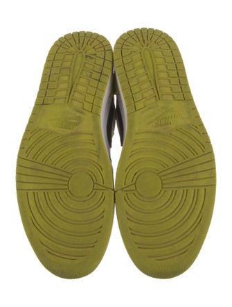 Nike Leather Colorblock Pattern Athletic Sneakers