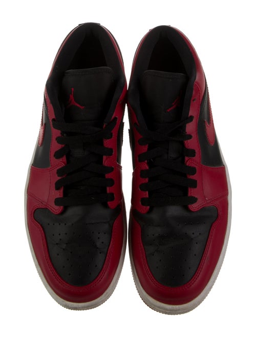 Nike Leather Colorblock Pattern Athletic Sneakers