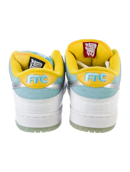 Nike SB x FTC Dunk Low 'Lagoon Pulse' Athletic Sneakers