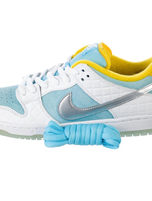 Nike SB x FTC Dunk Low 'Lagoon Pulse' Athletic Sneakers