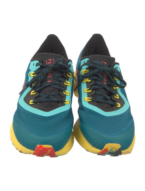 Nike Colorblock Pattern Athletic Sneakers