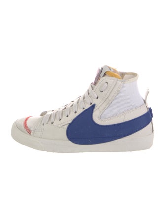 Nike Leather Colorblock Pattern Sneakers