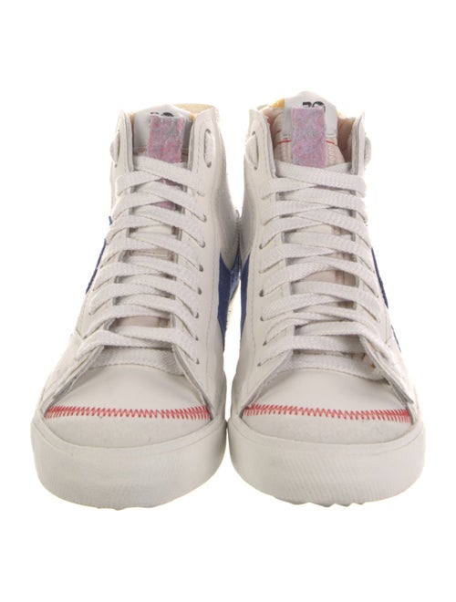 Nike Leather Colorblock Pattern Sneakers