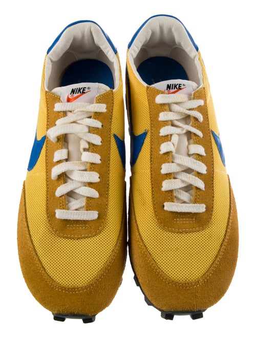 Nike Mesh Colorblock Pattern Athletic Sneakers