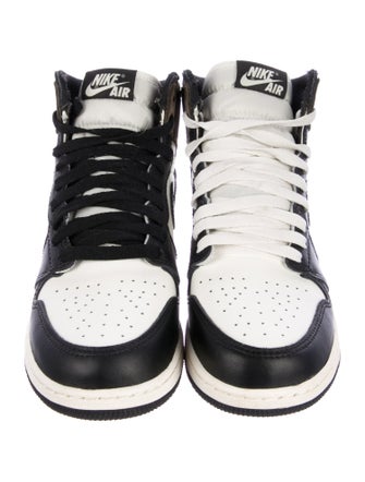 Nike Leather Colorblock Pattern Athletic Sneakers