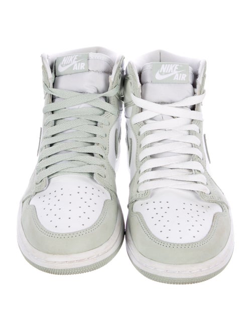 Nike Leather Colorblock Pattern Sneakers