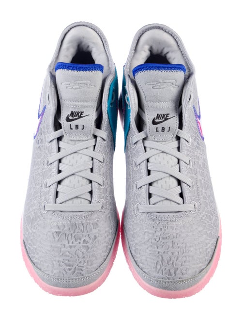 Nike Lace Pattern Athletic Sneakers