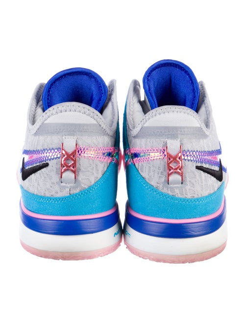 Nike Lace Pattern Athletic Sneakers