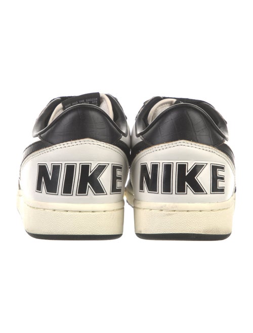 Nike Leather Colorblock Pattern Sneakers