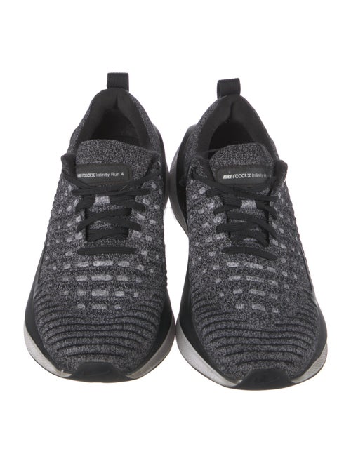 Nike Signature Logo Athletic Sneakers