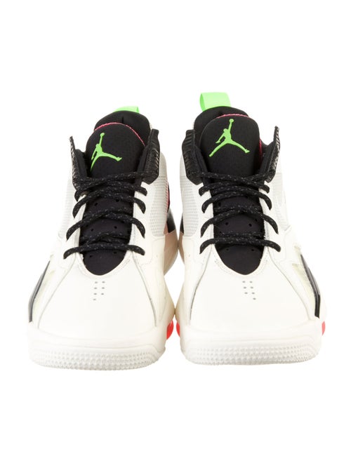 Nike Mesh Printed Sneakers