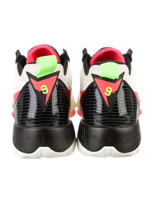 Nike Mesh Printed Sneakers