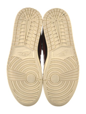 Nike Leather Colorblock Pattern Sneakers