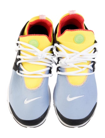 Nike Mesh Colorblock Pattern Athletic Sneakers