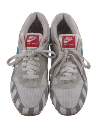 Nike Mesh Printed Athletic Sneakers