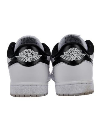 Nike Leather Sneakers