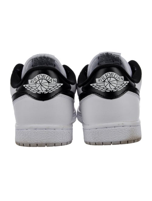 Nike Leather Sneakers